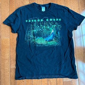 Taylor Swift “Speak Now” Tour Authentic Merch 💜💜